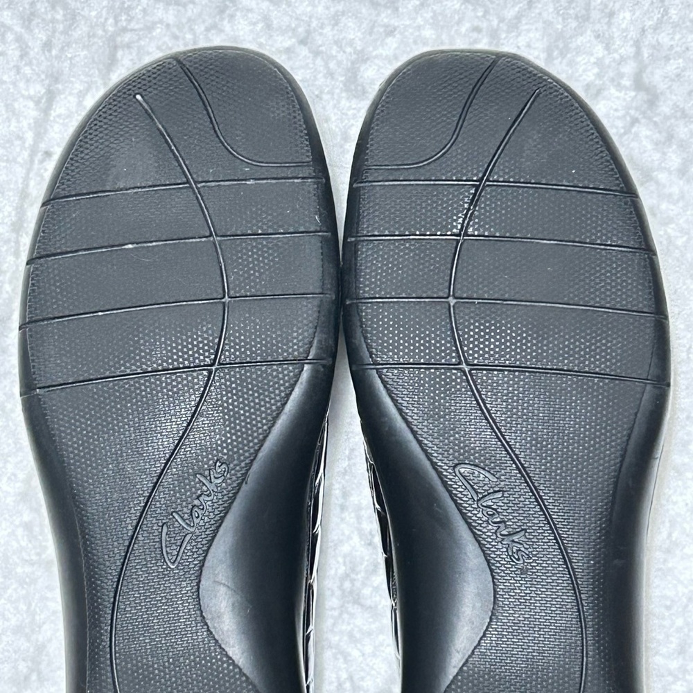 Clarks Womens Black Patent Crocodile Ashland Jam Slip On Loafer Shoes SZ 7M - Picture 9 of 11
